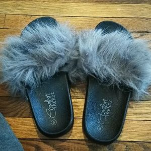 Gray Fur Flops
